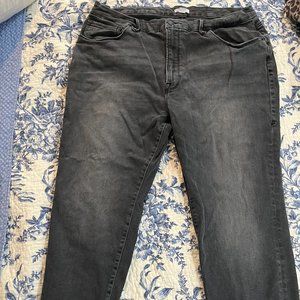 Good American Always Fits Jeans